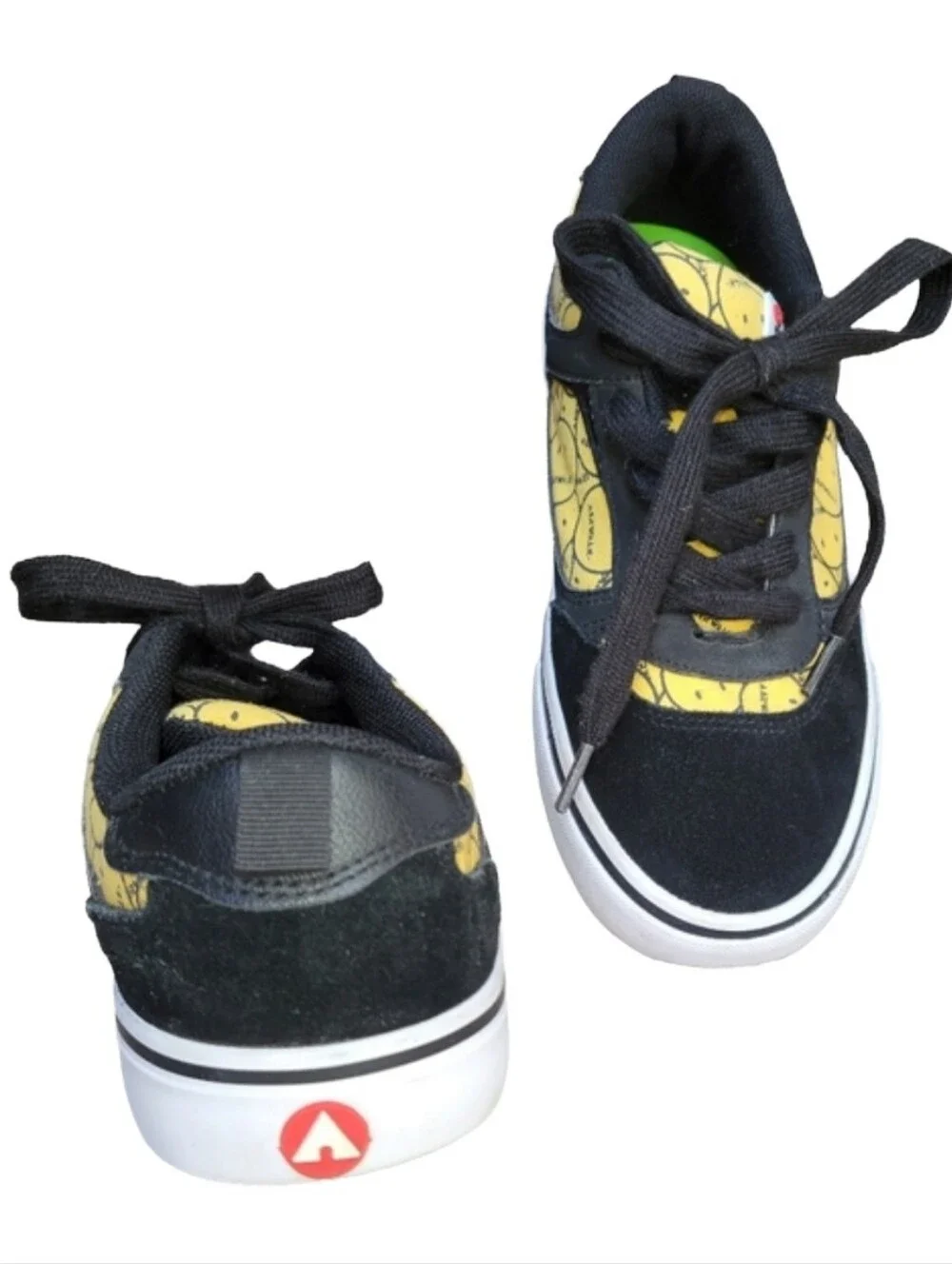 Airwalk Huntington Happy Face Black Suede & Yellow Low Top Sneakers Kid Unisex 5